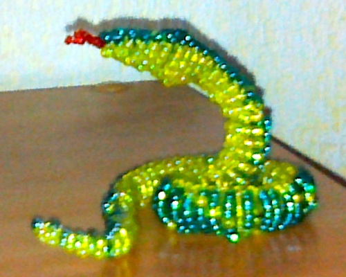 Змейка синяя из бисера